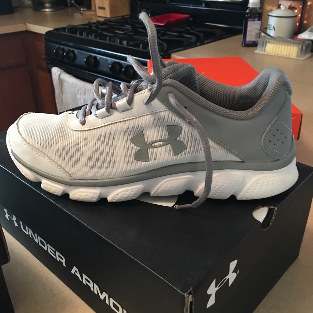 Women’s Under Armour sneakers